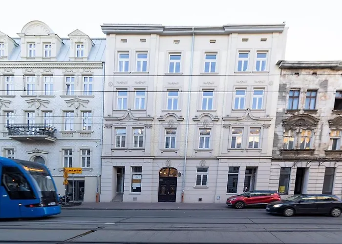 Lion Apartments - Premium Studio With Balcony